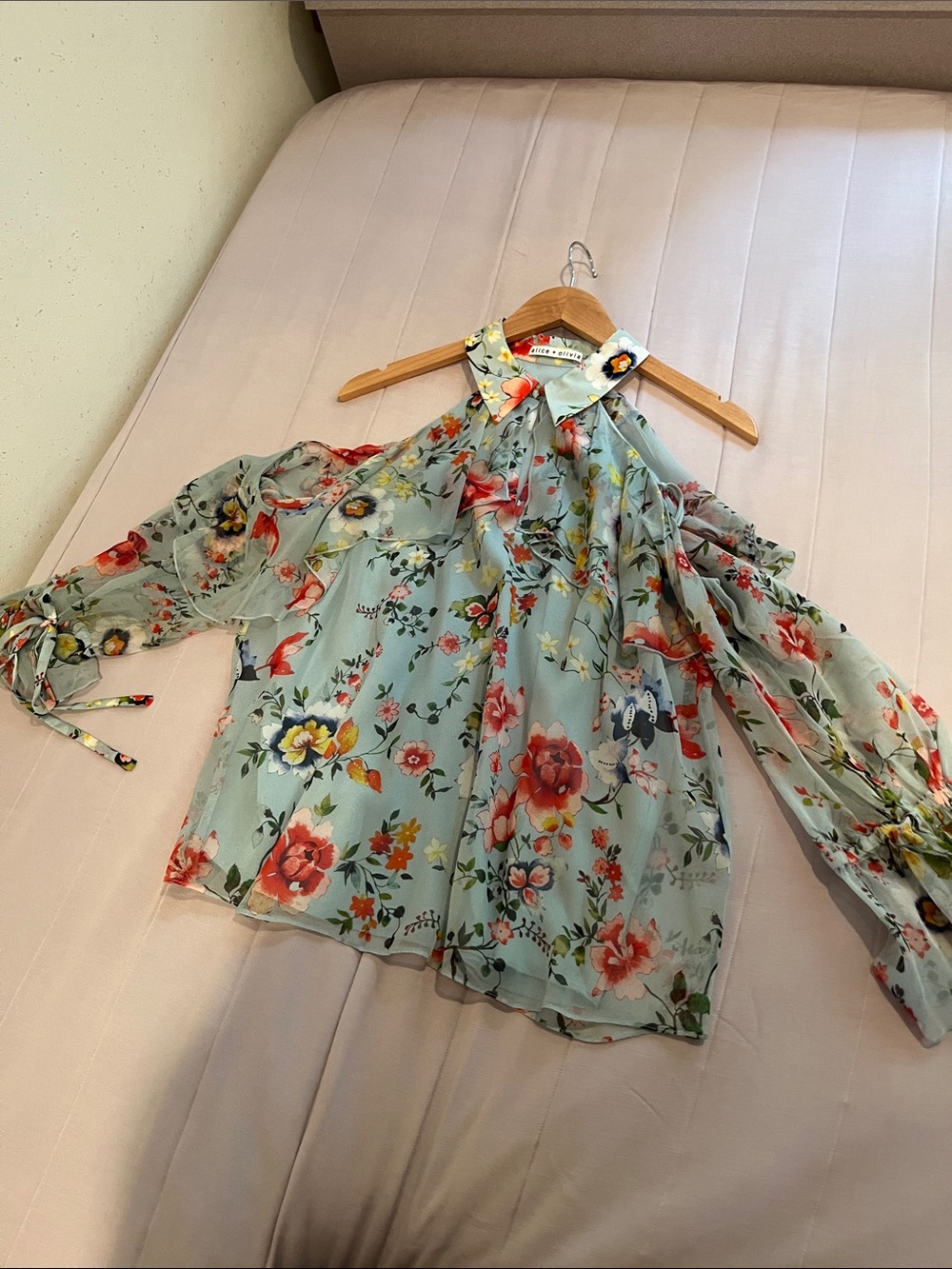Alice + Olivia Mint Floral Halter Cold-Shoulder Blouse - Picture 2 of 7